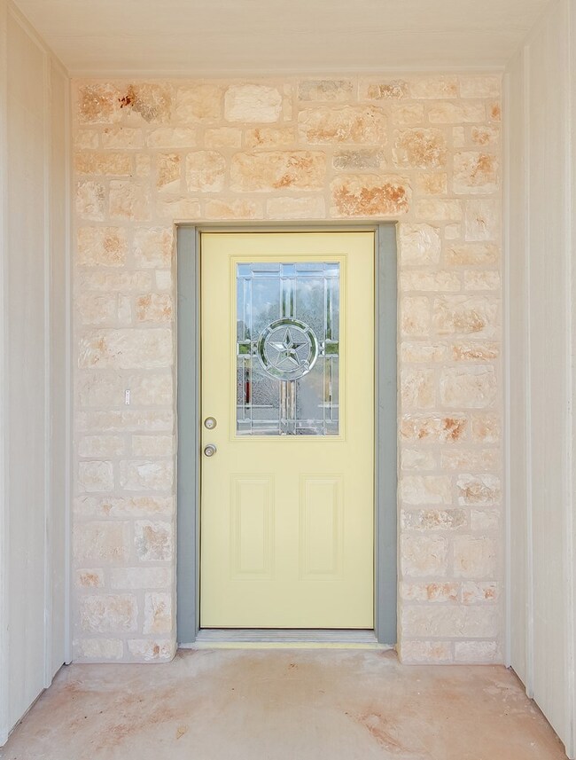 129 Feather Way, Fredericksburg, TX 78624 - photo 2