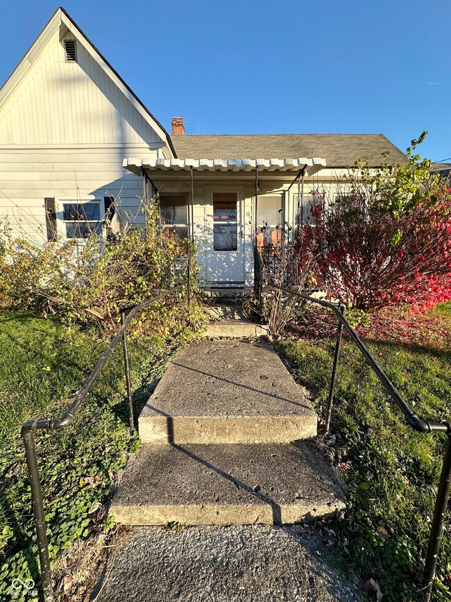 10 W Washington St, Roachdale, IN 46172 - photo 2