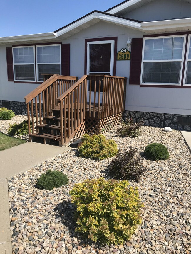 Chandler Front Entry