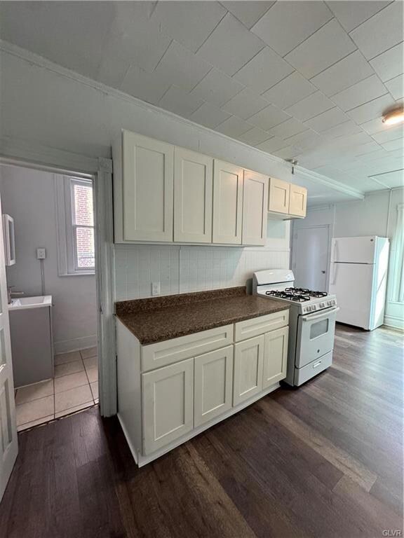 917 W Liberty St unit 1st Floor, Allentown, PA 18102 - photo 6