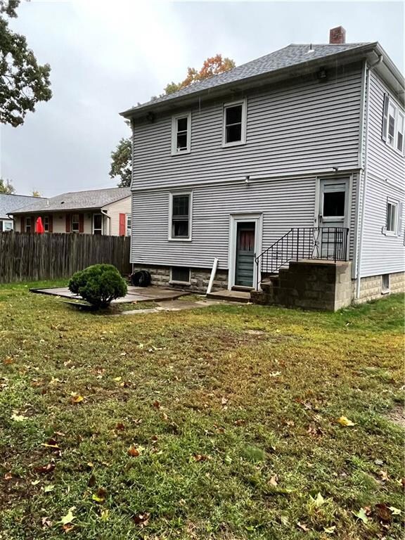 69 Hull St, Warwick, RI 02888 - photo 2