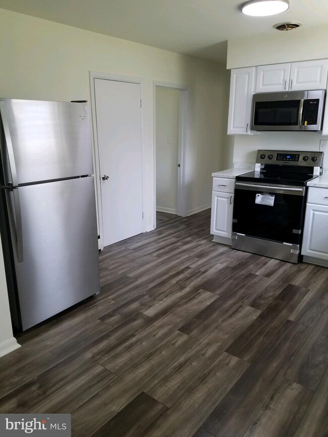 5913 Charles St, Gwynn Oak, MD 21207 - photo 5