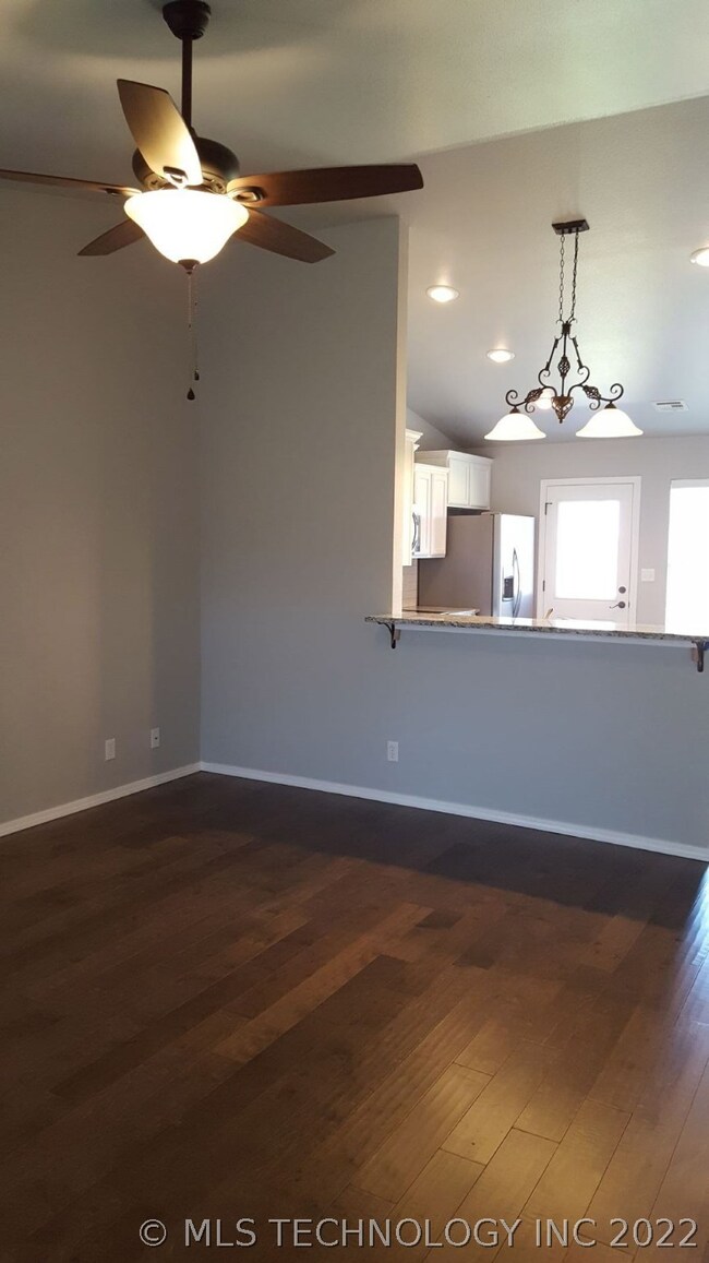 8601 S 264th East Ave, Broken Arrow, OK 74014 - photo 6