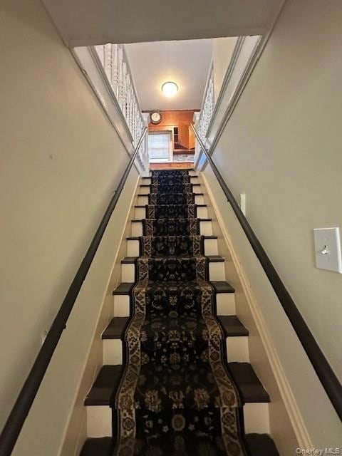 44 Church St unit 2, Marlboro, NY 12542 - photo 3