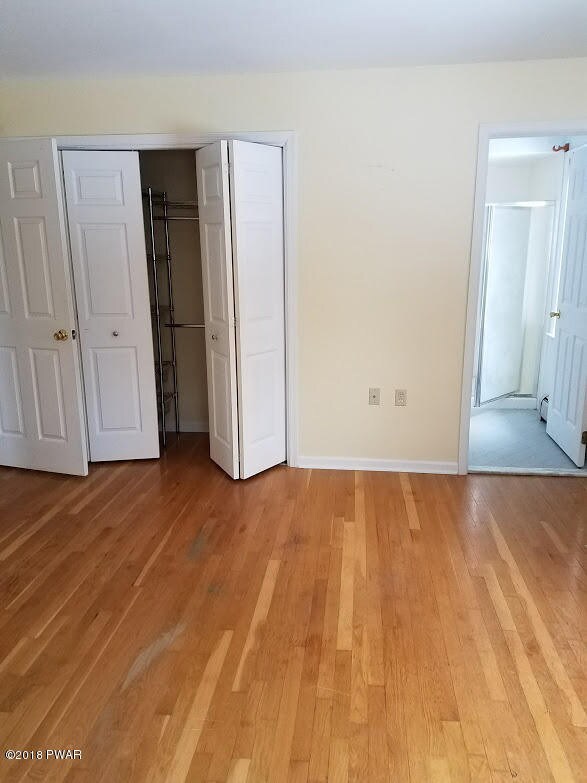 347 Sawkill Rd, Milford, PA 18337 - photo 2