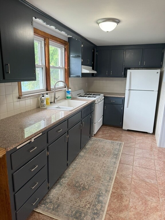 75 Prescott St unit 2, Newtonville, MA 02460 - photo 3