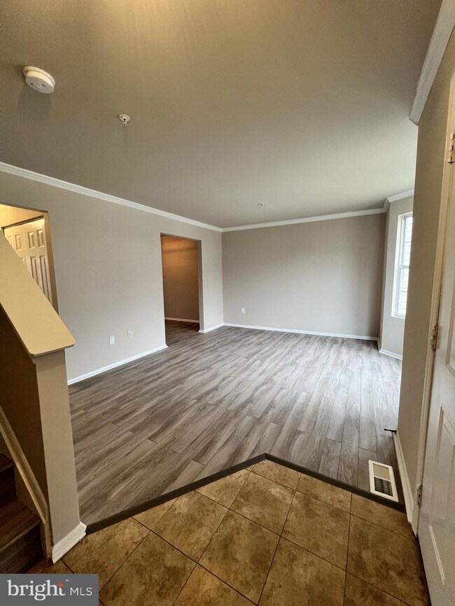 1237 Splashing Brook Dr, Abingdon, MD 21009 - photo 2