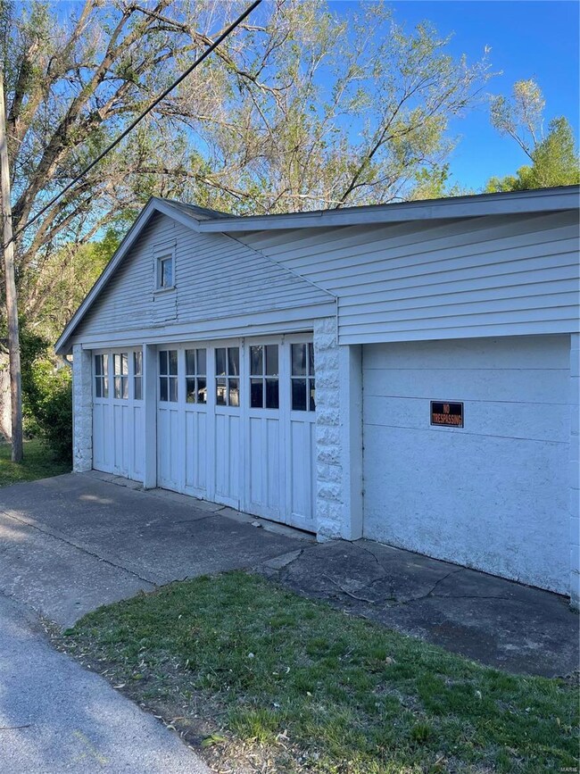 207 Quincy St, Hannibal, MO 63401 - photo 3