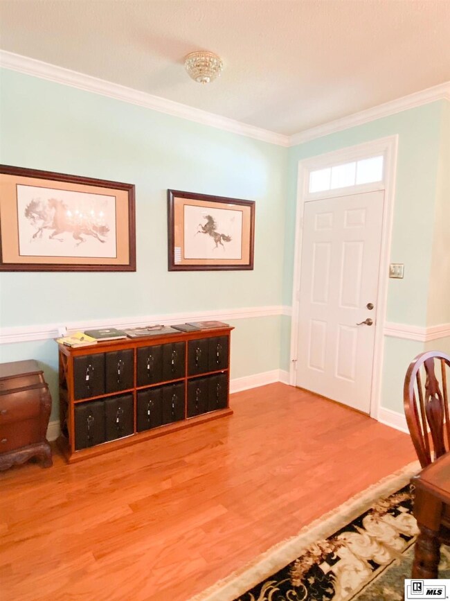 306 Mayhaw St, Monroe, LA 71203 - photo 4