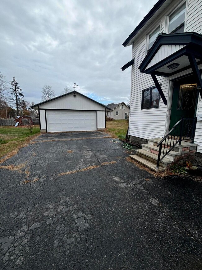 14 Highland Ave, Dixfield, ME 04224 - photo 7