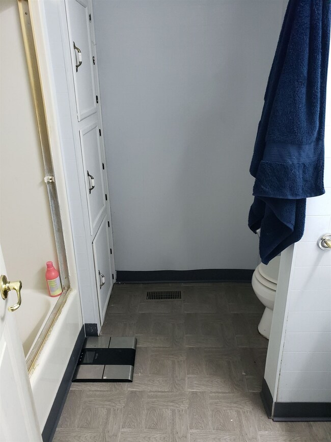 1804 E 16th St, Muncie, IN 47302 - photo 5