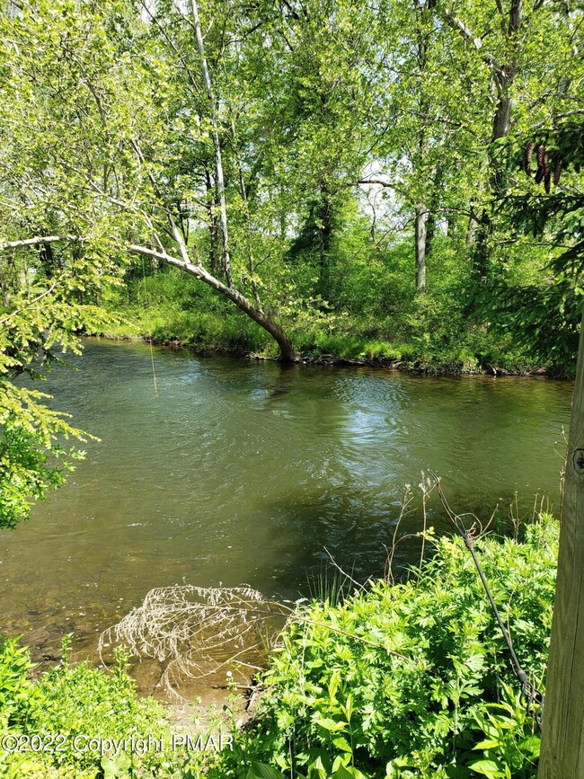 1286 Beaver Valley Rd, Stroudsburg, PA 18360 - photo 2