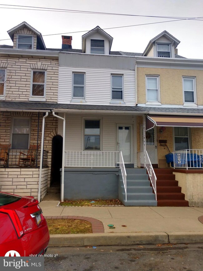 212 S 3rd Ave, Reading, PA 19611 - photo 2
