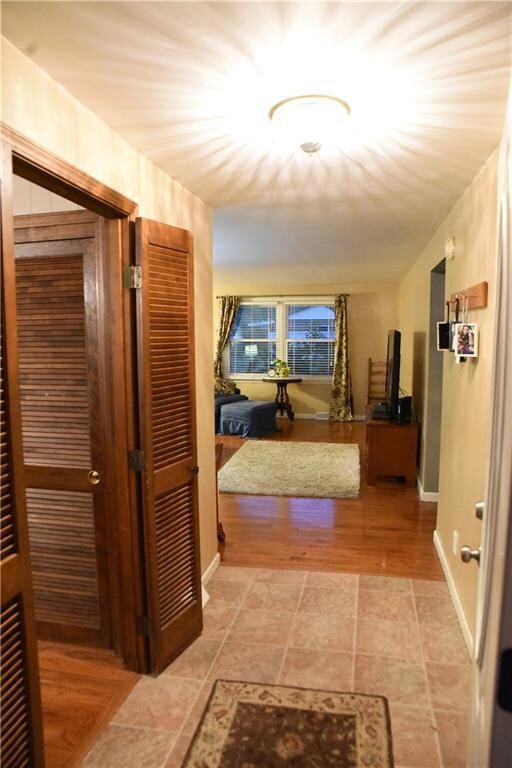 4545 Chapel Dr, Columbus, IN 47203 - photo 7