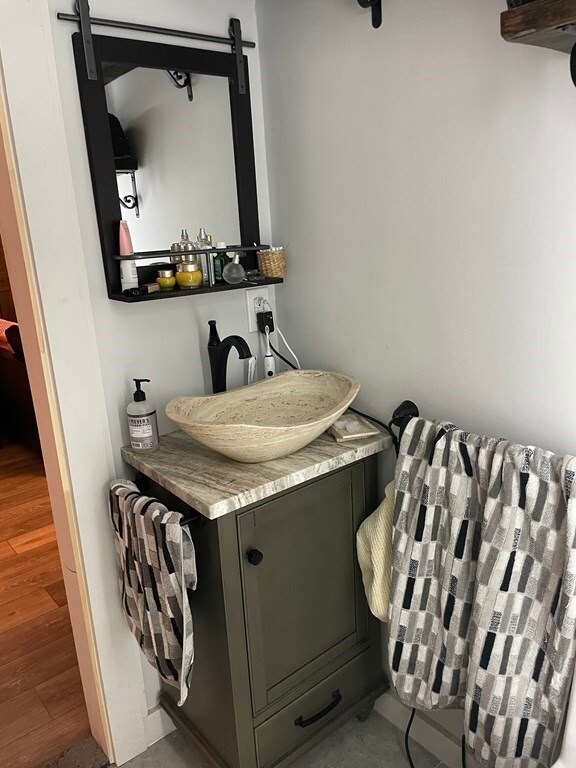 160 Salem St unit 5, Boston, MA 02113 - photo 4