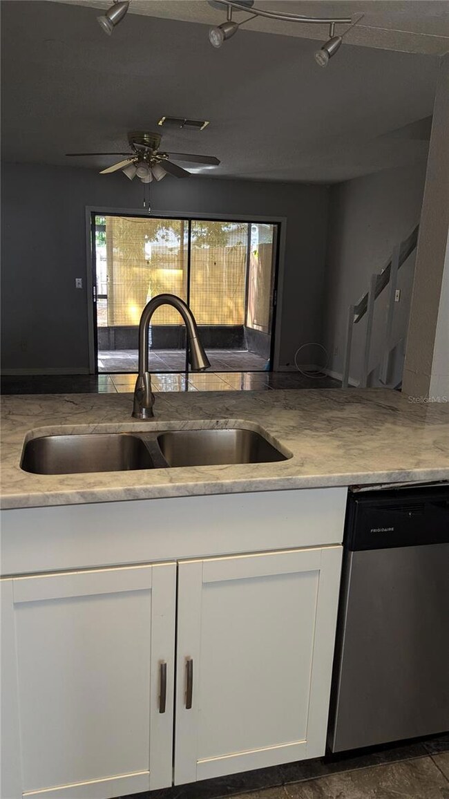 Glancing thru kitchen to the living room.