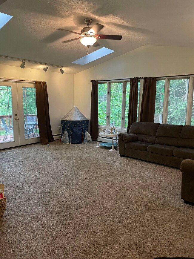 82 Scotts Dr, Charlestown, NH 03603 - photo 7