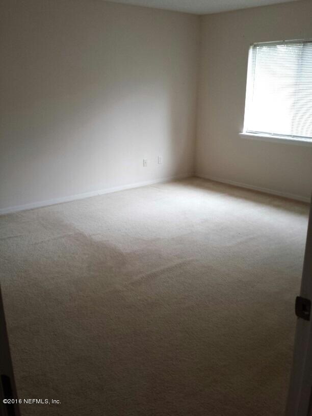 7744 Highchair Ln, Jacksonville, FL 32210 - photo 5