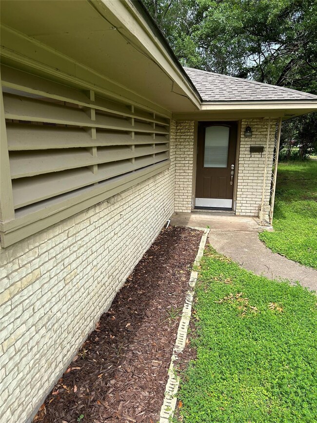 Entrance to property