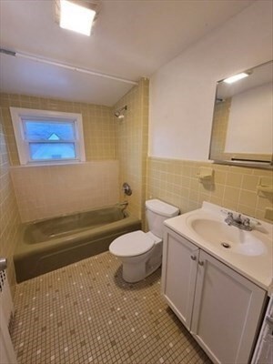 170 Safford St unit 3, Quincy, MA 02170 - photo 5