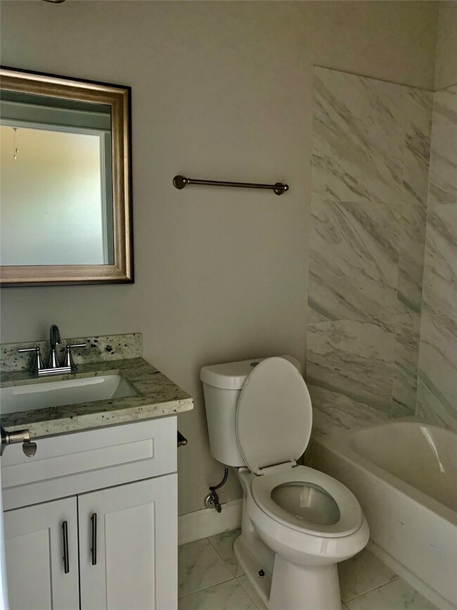 709 Link Rd, Houston, TX 77009 - photo 5