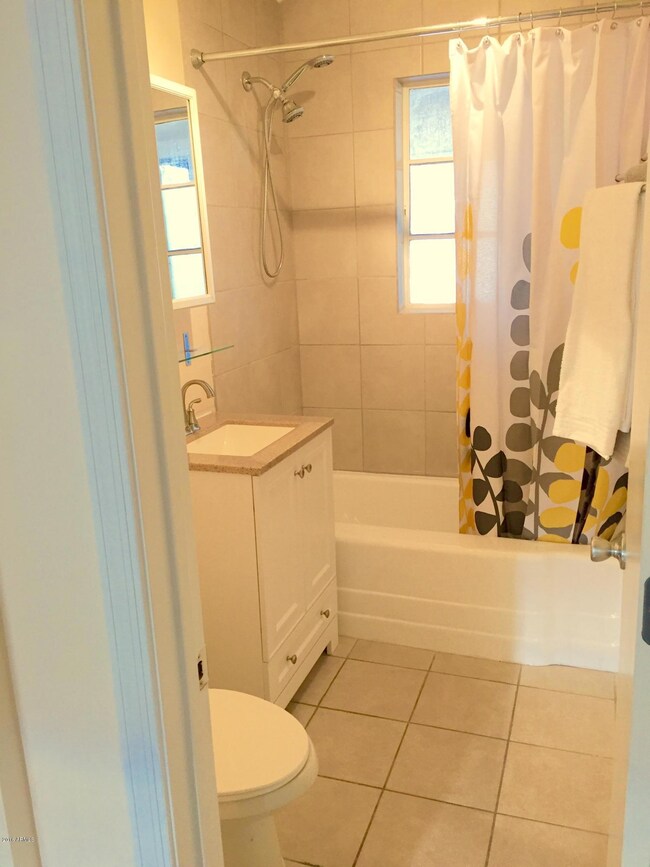 2018 N 29th St, Phoenix, AZ 85008 - photo 3