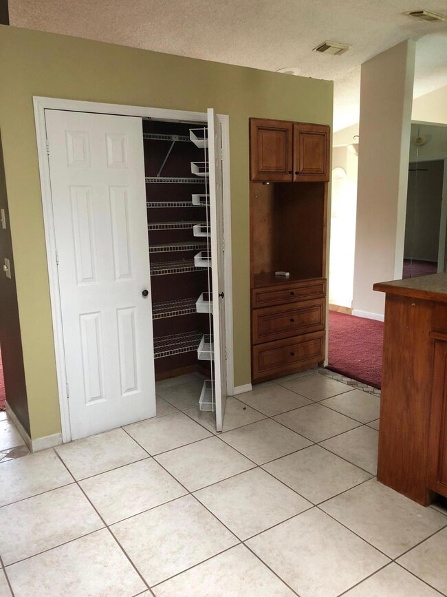 536 SW Undallo Rd, Port Saint Lucie, FL 34953 - photo 4