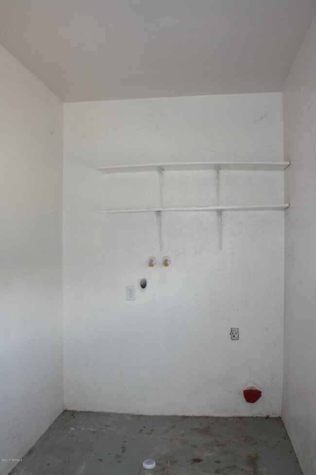 Laundry room Unit 1