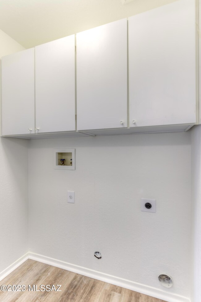 8583 N Cantora Way, Tucson, AZ 85743 - photo 6