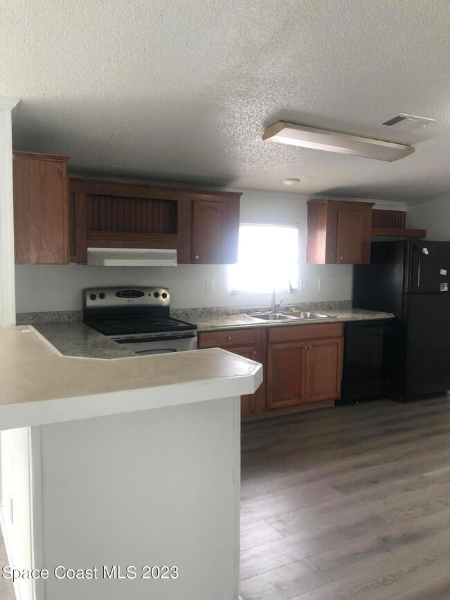 2537 Amberly Rd NE, Palm Bay, FL 32905 - photo 5