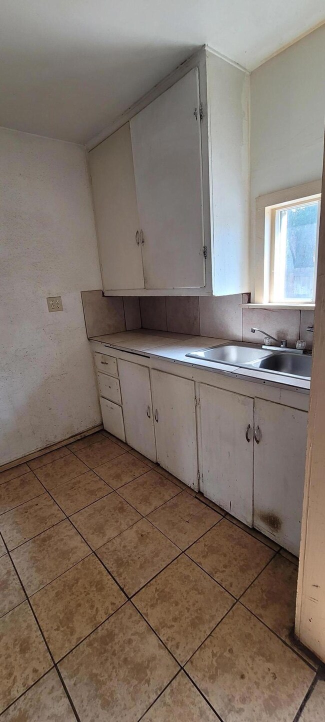 4030 Bisbee St, Klamath Falls, OR 97603 - photo 7