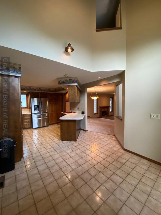 602 Dockside Cove, Hastings, NE 68901 - photo 6