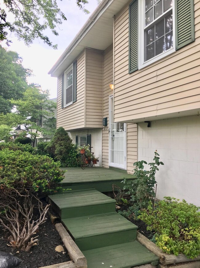 4982 Silverton Dr, Columbus, OH 43232 - photo 3