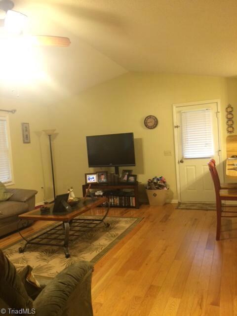 195 Brookside Dr, Millers Creek, NC 28651 - photo 5