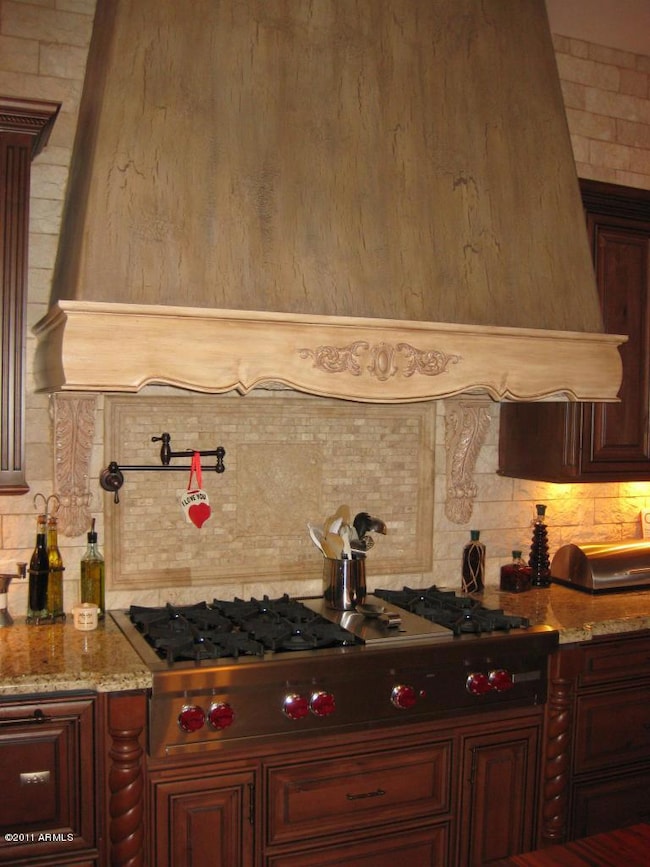 Gas Range and Hood