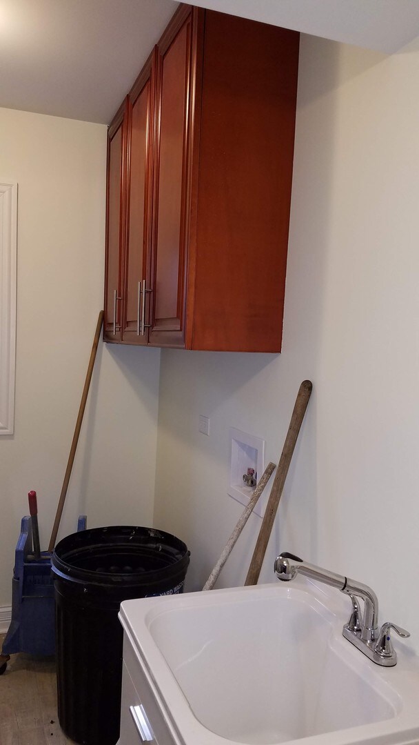 6628 W 115th Place, Worth, IL 60482 - photo 2