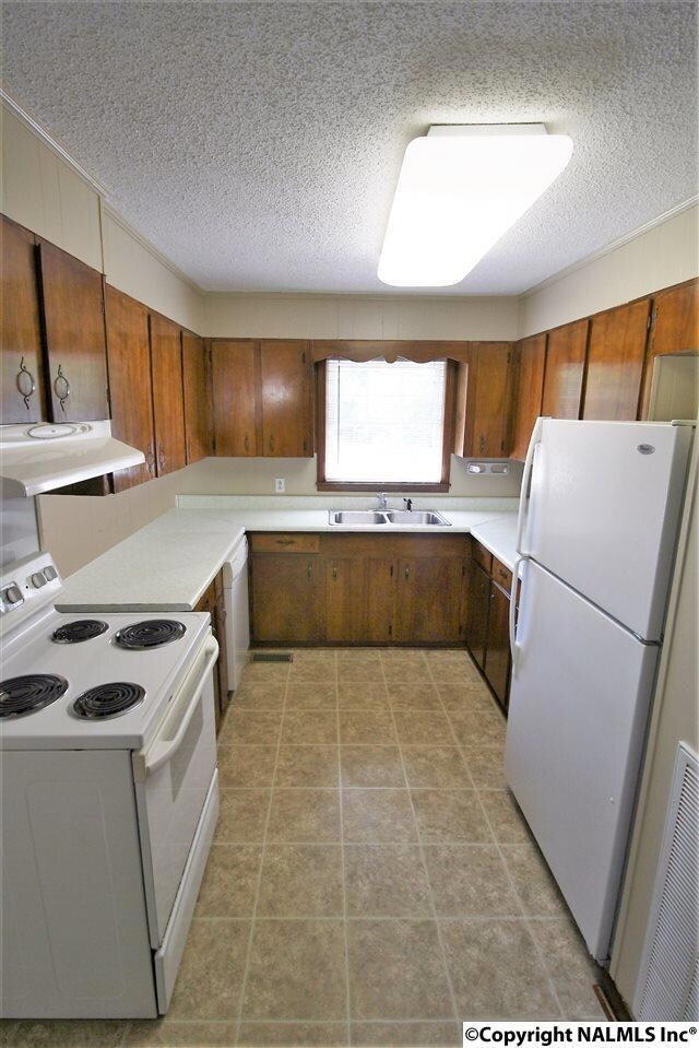 11 Blanche Cir, Taft, TN 38488 - photo 7