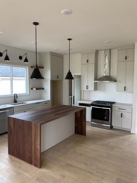 Kitchen/island