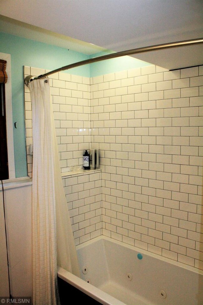 Fully Re-modeled Bathroom!