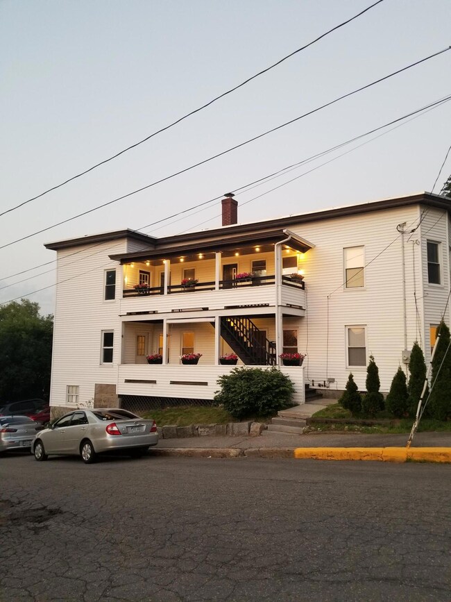 17 George St, Biddeford, ME 04005 - photo 4