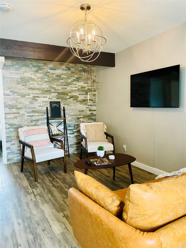 4723 Aftonshire Dr unit 13, Houston, TX 77027 - photo 3