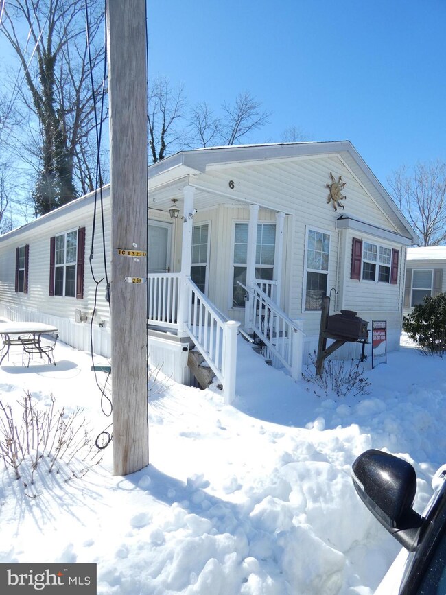 6 Forest Dr, Hightstown, NJ 08520 - photo 3