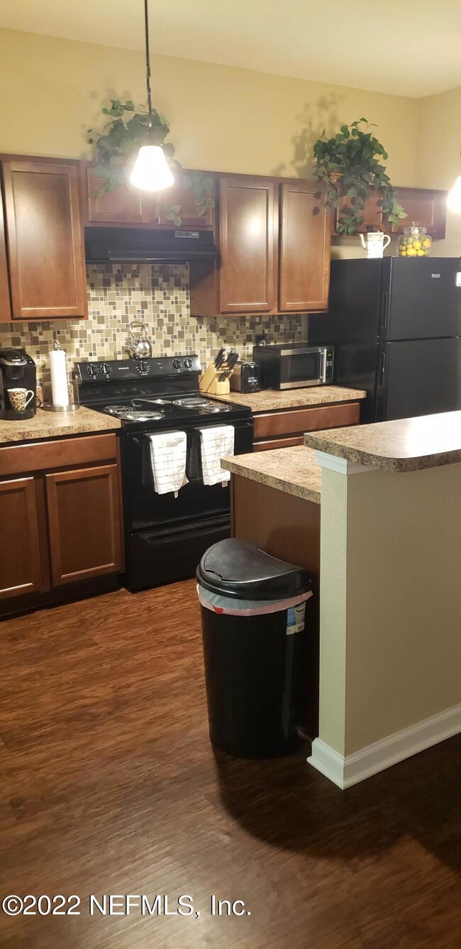 2825 E Circle St, Jacksonville, FL 32216 - photo 6