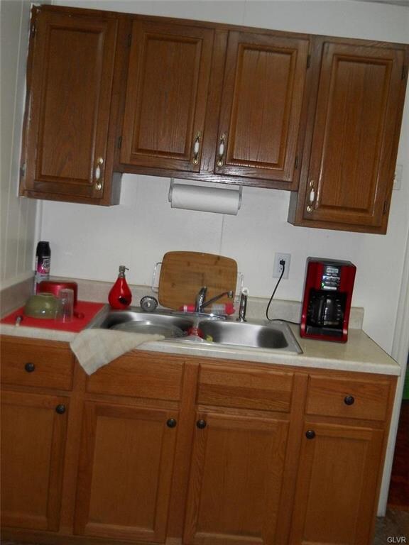Another view of the kitchen