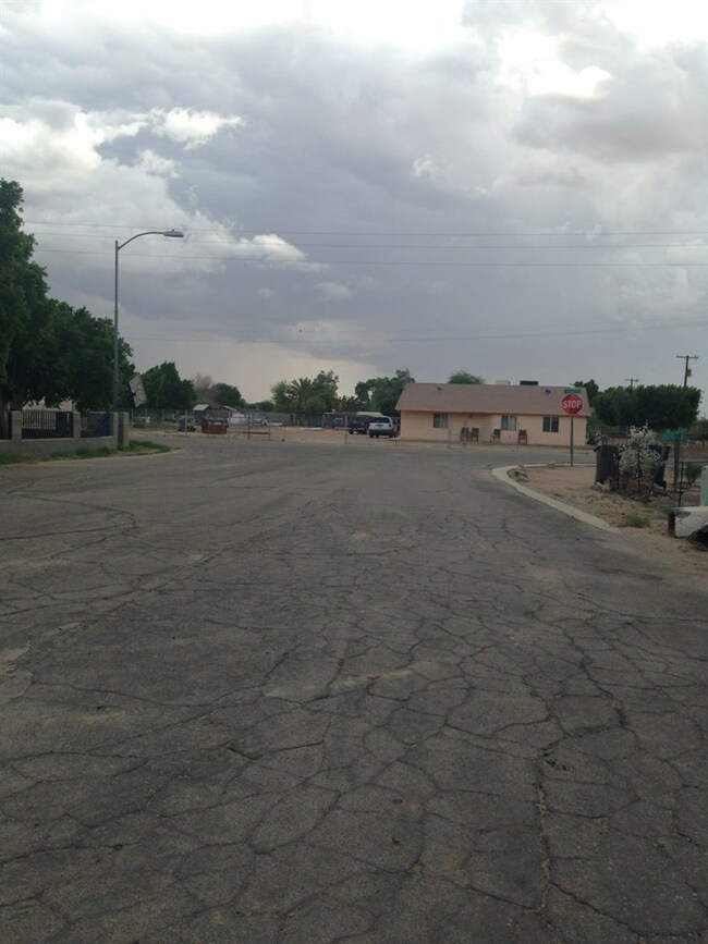 16288 Uva Way, Somerton, AZ 85350 - photo 3