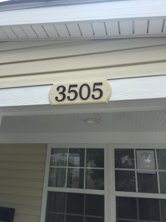 3505 Glorious Rd, Columbus, OH 43204 - photo 2