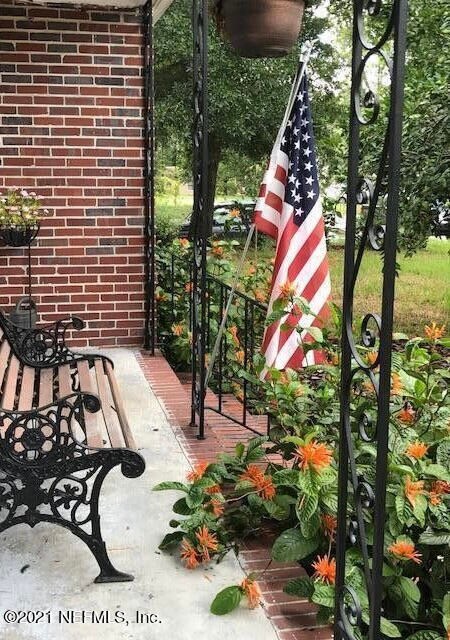 1677 Geraldine Dr, Jacksonville, FL 32205 - photo 4