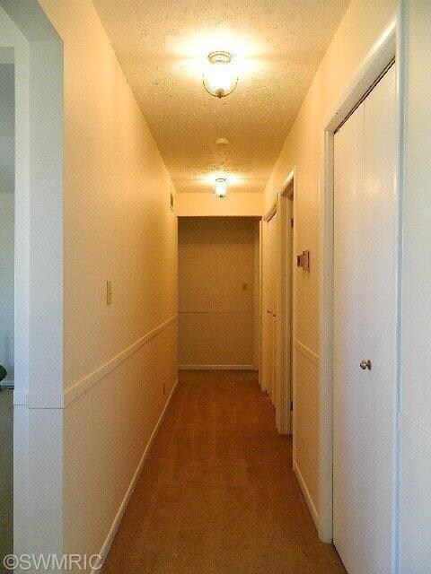 605 Tulip Dr, Three Oaks, MI 49128 - photo 4