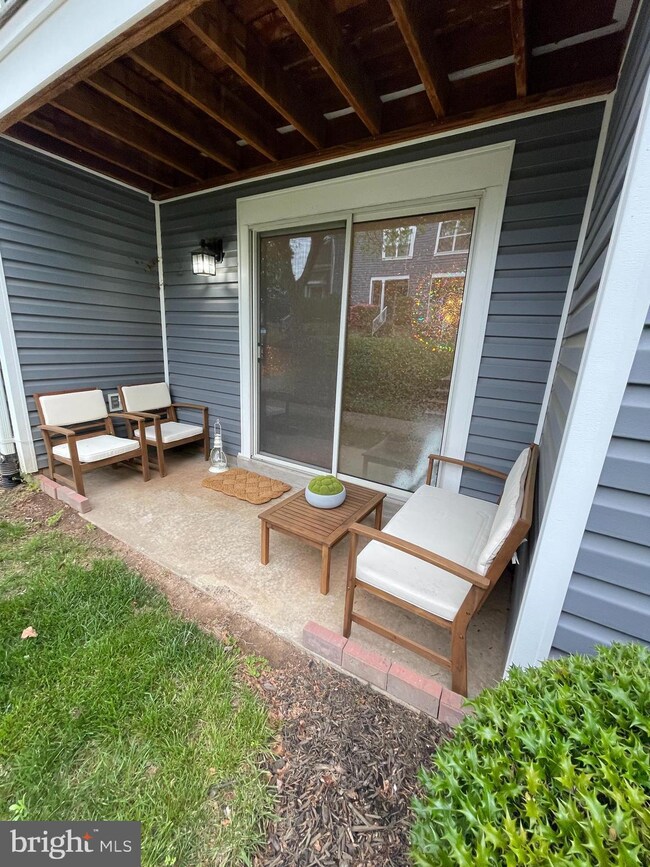 13519 Orchard Dr unit 3519, Clifton, VA 20124 - photo 6