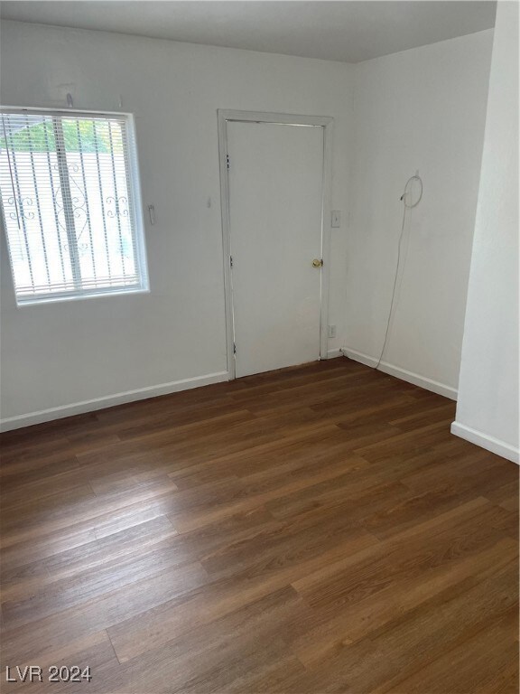 2125 Elm Ave unit 1, Las Vegas, NV 89101 - photo 6